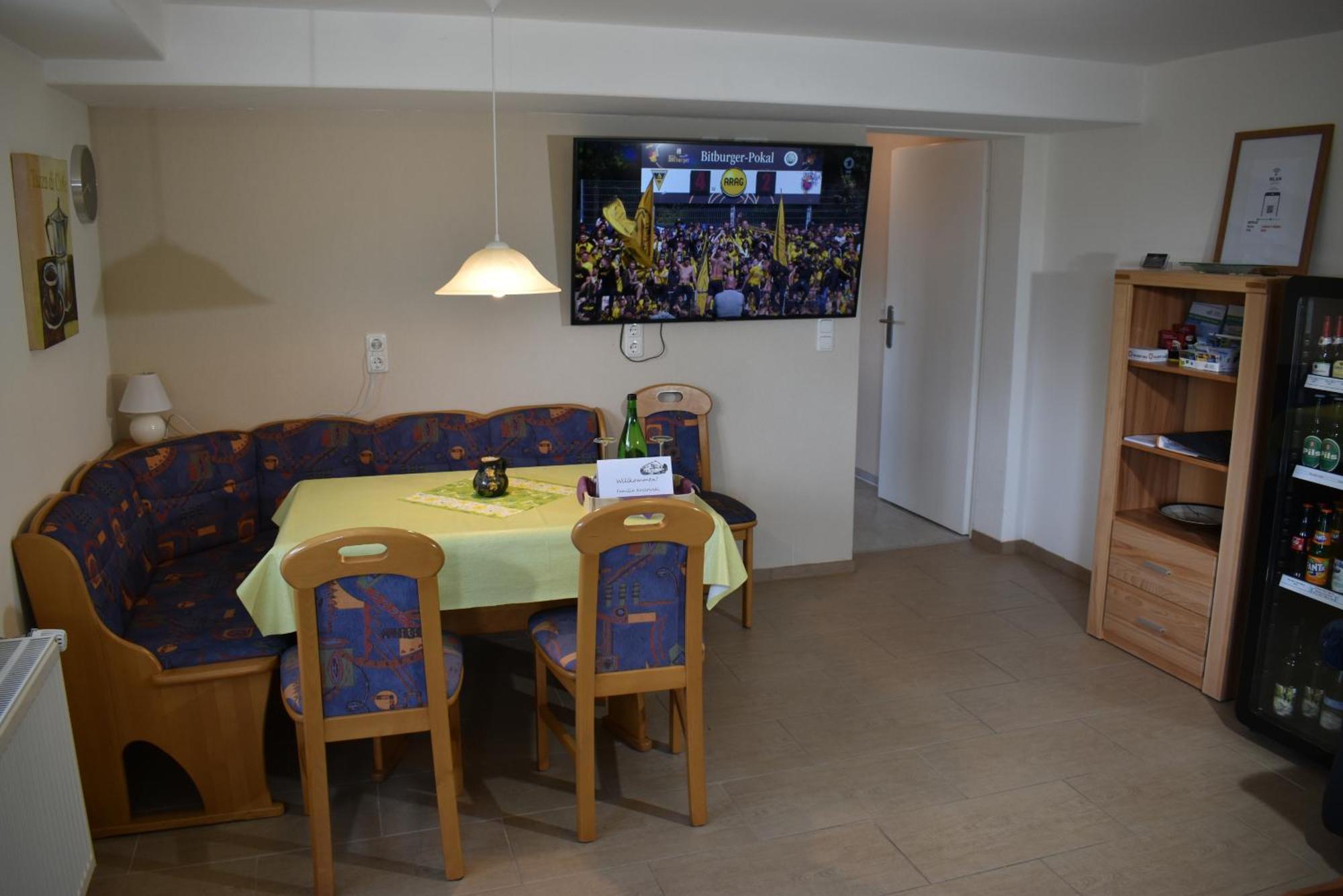 Ferienwohnung Am Steigerwaldrand Sugenheim Luaran gambar