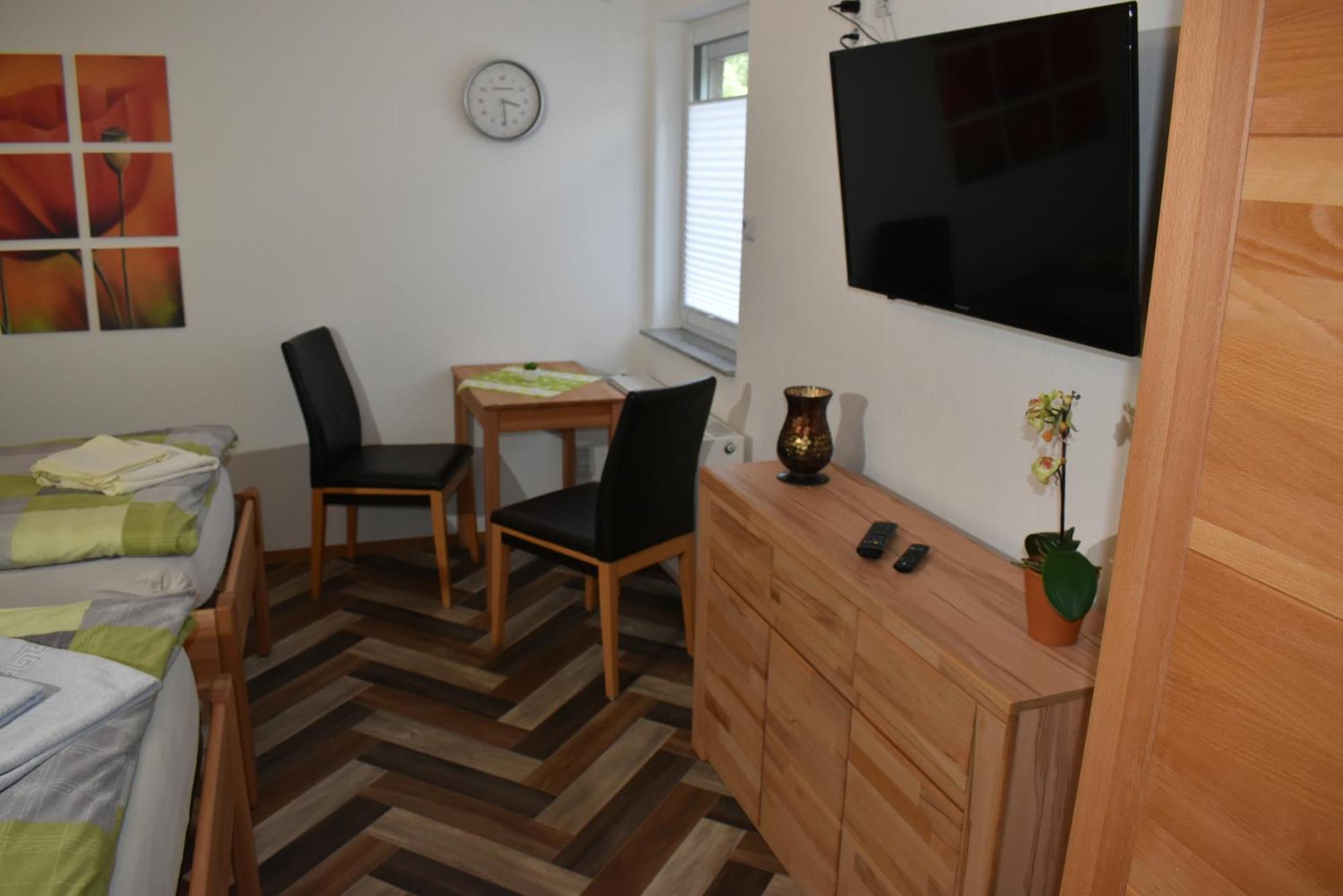 Ferienwohnung Am Steigerwaldrand Sugenheim Luaran gambar
